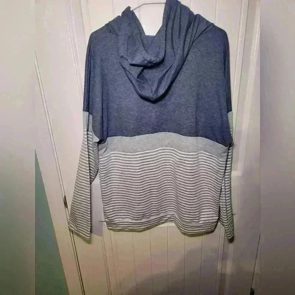 But good XL hoddie - Picture 3 of 4